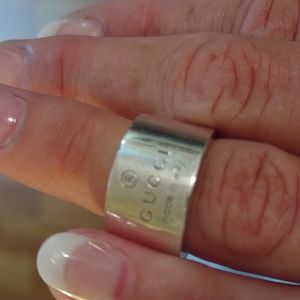 Gucci ring